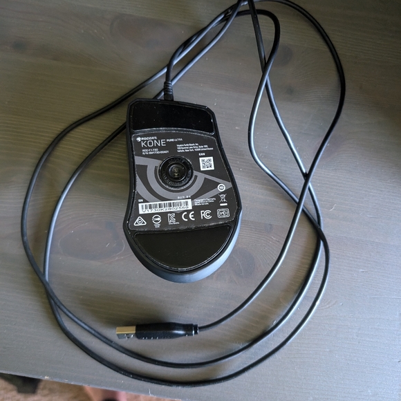 Roccat Kone Pure Ultra gaming mouse - Picture 2 of 2